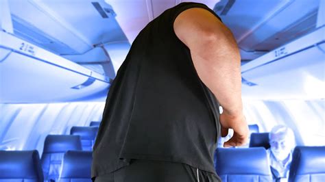 I Couldn T Fit On The Airplane 6 8 450lbs Youtube