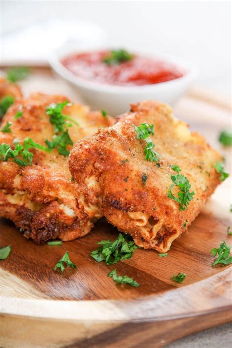 Lasagna Fritta Aka Deep Fried Lasagna Creamy Lasagna Wrapped In An