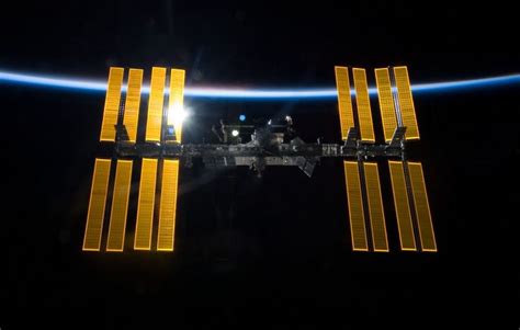 space station battery replacement work to begin new year s eve iss expedition 50 spaceflight101