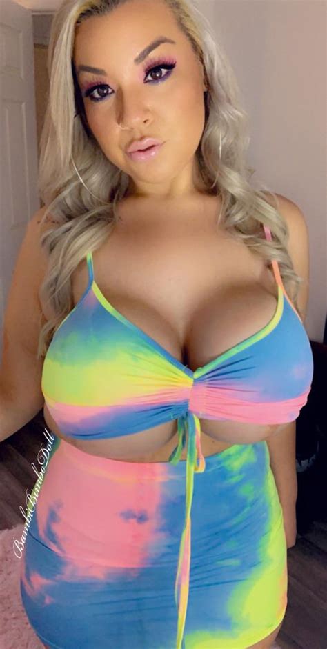 bursting out of this top from top and bottom 😏 r bambibimbodoll