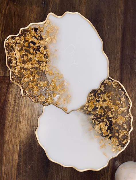 White Gold Geode Coasters Diy Resin Crafts Resin Crafts Diy Resin