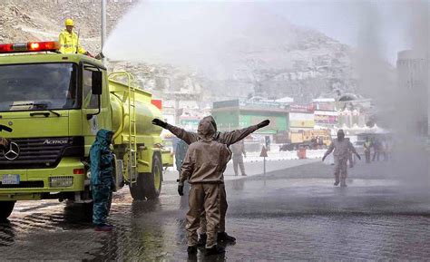 إجراءات الأمن والسلامة على المركبات. الدفاع المدني ينقذ عشرات الحجاج استنشقوا غاز سام في المشاعر المقدسة | زوايا الإخبارية