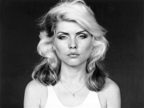 Qanda Blondie Touts New Rock Memoir ‘face It At Sixth And I Book Event