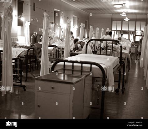 Old Fashioned Hospital Ward Hi Res Stock Photography And Images Alamy