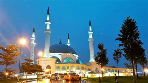 From wikipedia, the free encyclopedia. Masjid Sultan Iskandar,Johor Diisytihar Masjid Pelancongan ...