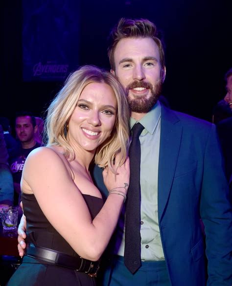 35 adorable images of scarlett johansson and chris evans that define friendship goals. Scarlett Johansson y Chris Evans: ¿Por qué el mundo cree ...