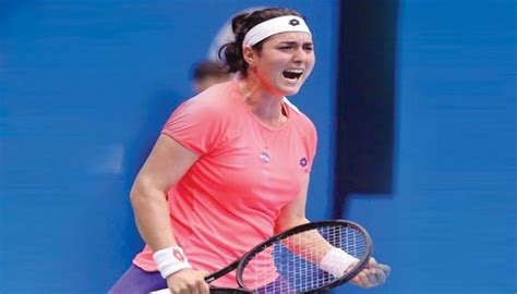 بلغت البطلة التونسية، أنس جابر الدور الثاني من بطولة وباتت جابر أول لاعبة عربية تحرز لقبا في بطولات رابطة المحترفات، بفوزها في نهائي بطولة برمنغهام على الروسية داريا. التونسية أُنس جابر تطيح بأفضل بريطانية خارج أستراليا المفتوحة