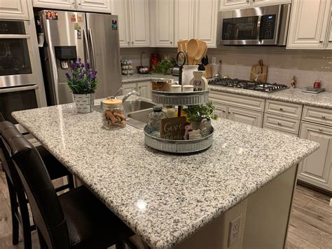 Kitchen backsplash is no more a protective element. Our customers in Las Vegas selected Valle Nevado #granite ...