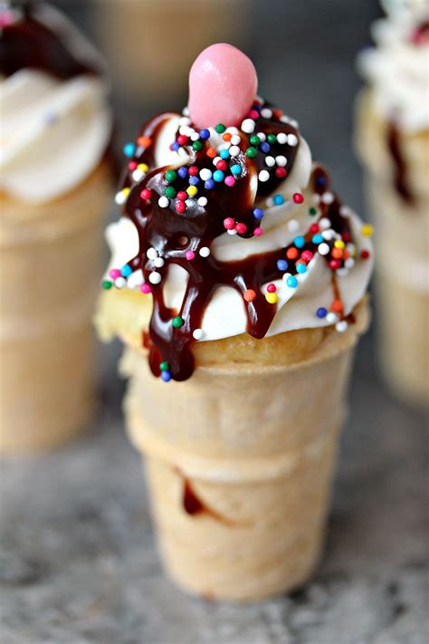 Mini Ice Cream Cone Cupcakes