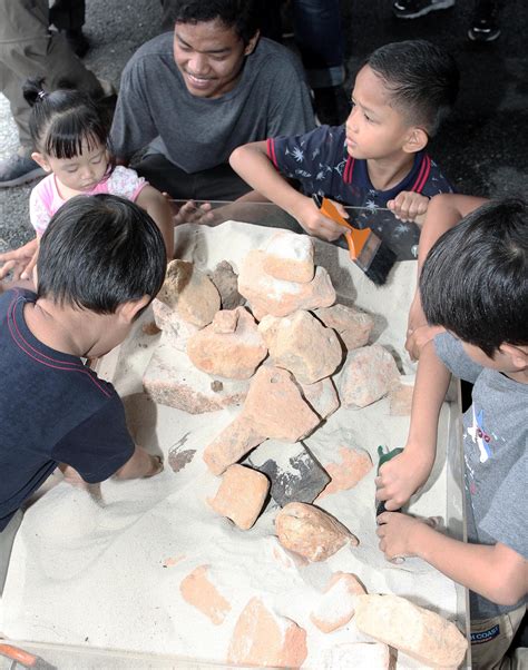 Sungai batu is an archaeological site in northern malaysia. USM News Portal - USM ARCHAEOLOGY CENTRE CELEBRATES 1OTH ...