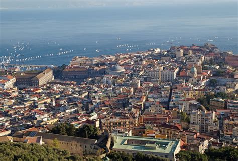 Neapel Reise In Die Unterwelt Die Stadt Unter Der Stadt