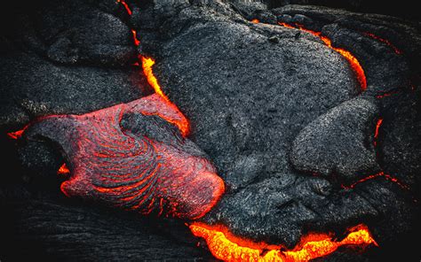 Download Wallpaper 3840x2400 Lava Fiery Surface Volcano 4k Ultra Hd