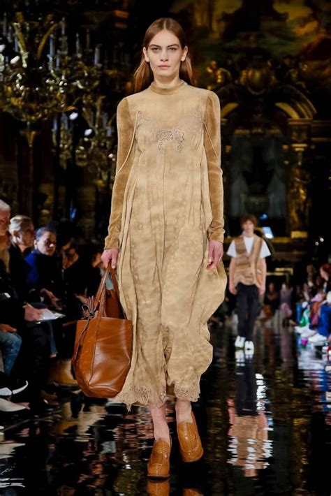 Stella Mccartney Fashion Show Ready To Wear Collection Fall Winter 2018 In Paris Ideias