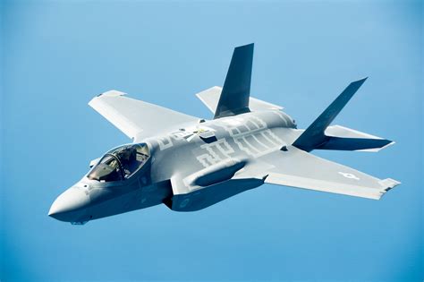 Ministry of defence ‏подлинная учетная запись @defencehq 22 июн. Lockheed Martin F-35 Lightning II - Wikiwand