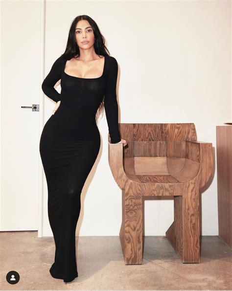 Kim Kardashians Skims Maxi Is The Perfect Summer Dress