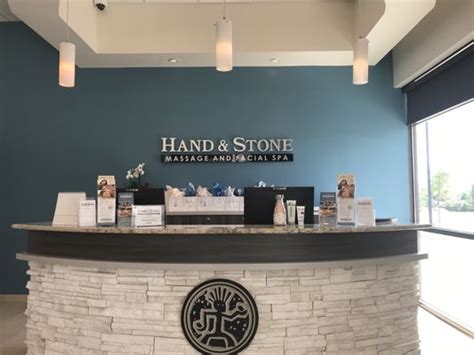 hand and stone massage and facial spa 15 photos and 23 reviews day spas 10002 southpoint pkwy