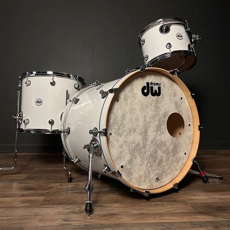 Used Dw Design Series Drum Set In White Gloss 18x22 9x12 Reverb