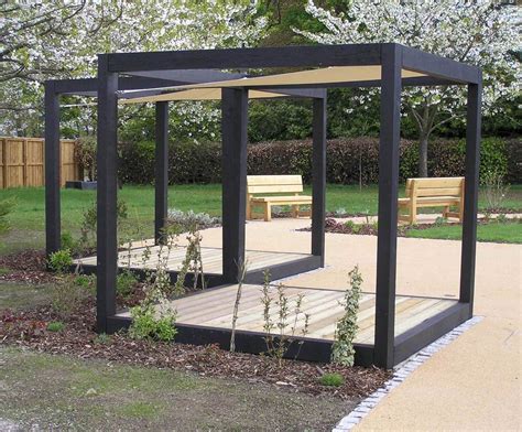 Therapy Garden Seating And Shelters Falkirk Hospital Chris Nangle