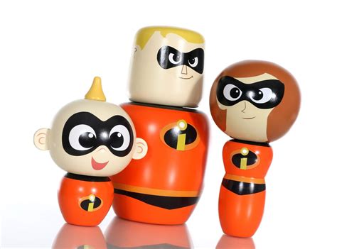 Dan The Pixar Fan The Incredibles Collectible Wooden Figures 3 Pack