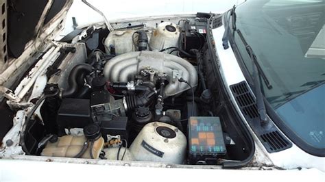 By clicking on the engine, you will have access to information regarding maintenance, cooling systems, fuel, intake. Youan: Bmw E30 325i Engine Bay