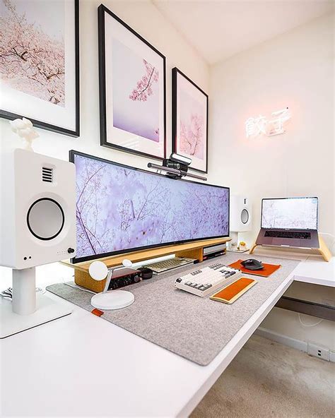 30 Inspiring Minimalist Desk Setups For Productive Workspace Artofit