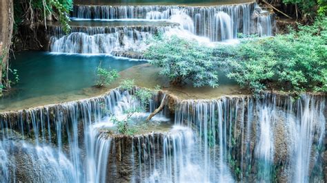 Spectacular Waterfalls Hd Wallpaper Wallpaper Download 5120x2880