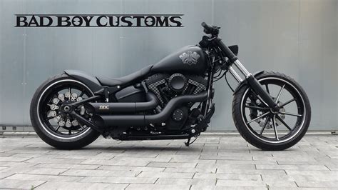 Harley Davidson Breakout Black Matt 280 Custombike Bad Boy Customs
