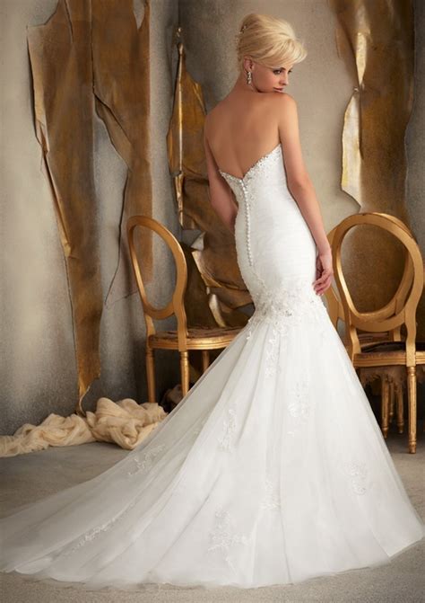 Low Back Wedding Dresses Are Modest Yet Stylish Choices