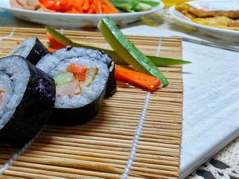 When shopping for fresh produce or meats, be certain to take the time to ensure that the texture, colors, and quality of the food you buy is the best in the batch. My day my life: Resipi Kimbap @ Sushi @ Pulut Gulung untuk ...