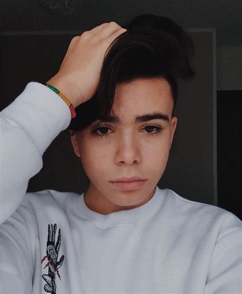 Последние твиты от luciano spinelli (@spnlnv). Luciano Spinelli ️ | Idol, Bellezza