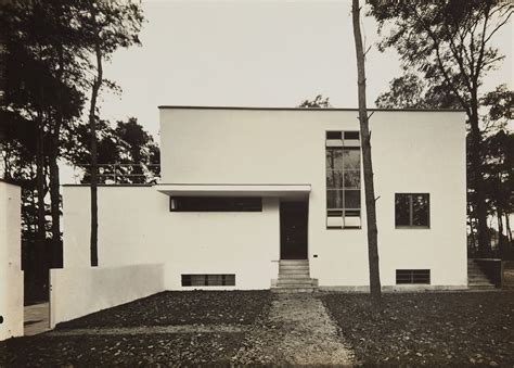Sehr geehrte damen und herren, vielen dank für ihre aufmerksamkeit auf meine suchanfrage. Nordansicht Haus Gropius, Dessau - Auktionshaus Lempertz ...