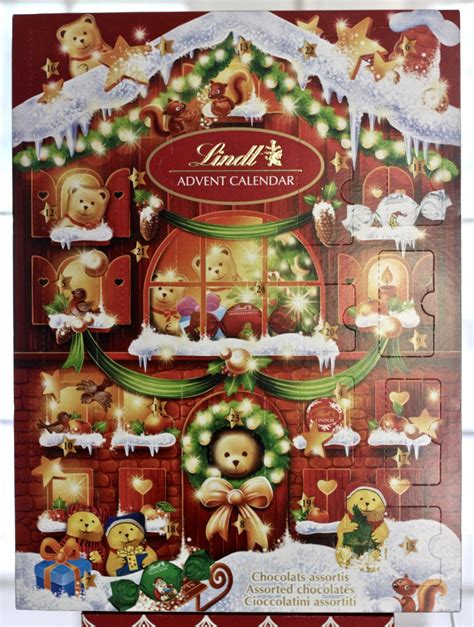 lindt bear 2018 advent calendar review the homespun chics feestdag adventkalender