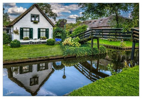 The house in the mirror - House in Giethoorn, Netherland. | Mirror house, House, House styles