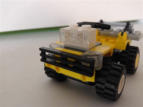 The Brick Worm How To Build A Lego 4 Wheeler For Minifigures