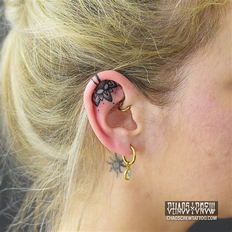 Geometric Flower In The Ear Mandala Tattoo Tattoo Studio München