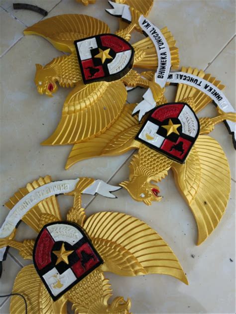 Jual Lambang Garuda Pancasila Bahan Fiber Uk 30 X 30 Di Lapak Anjar