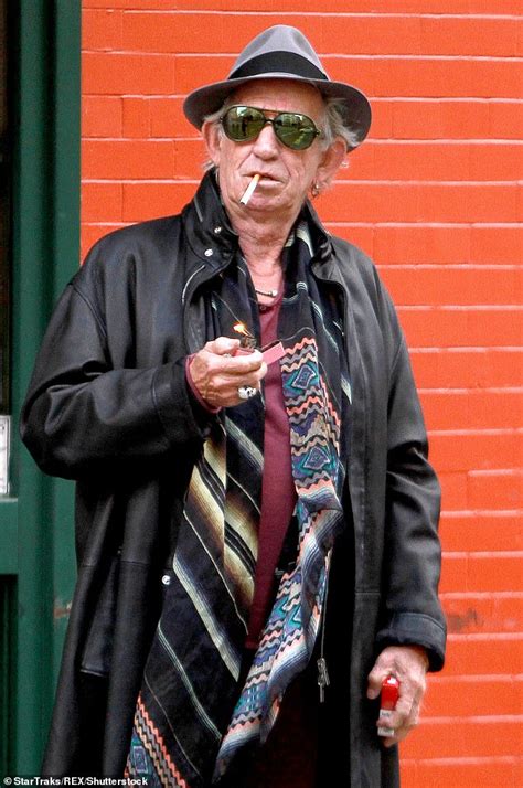 The ghostwriter behind the memoirs of keith richards and david bailey on difficult subjects. Keith Richards, 76, reveals he's STOPPED smoking - Big ...