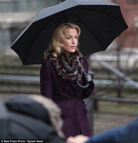Gillian Anderson Begins Filming For Hannibal In Florence Purple Coat