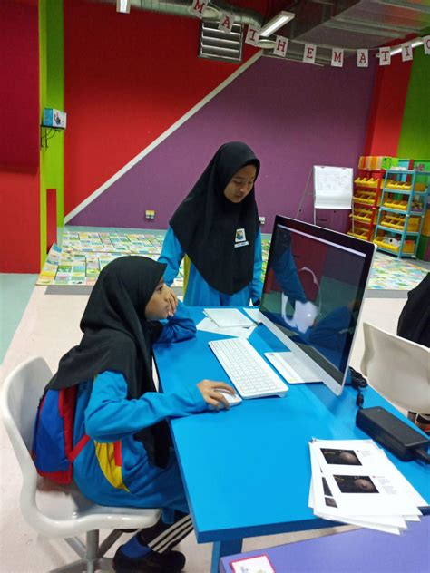 Pusat sains & kreativiti terengganu ile i̇lgili : SMK KUALA JENDERIS: Kembara Sains di Pusat Sains Terengganu
