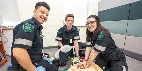 How To Become A Paramedic In America University Magazine