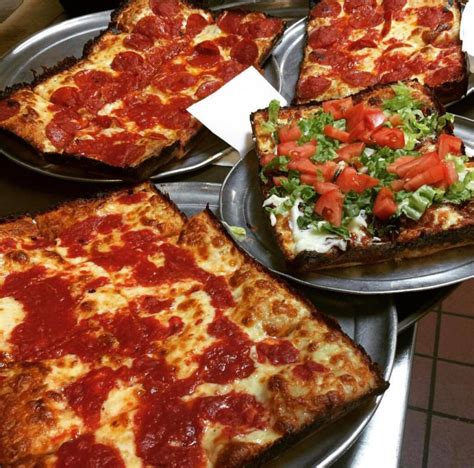 Who Has The Best Square Pizza Near Me › Cloverleaf Bar And Restaurant
