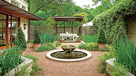 Heat Tolerant Courtyard Classic Courtyards Southern Living