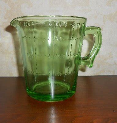 Vintage Green Depression Glass 4 Cup Measuring Cup Beautiful