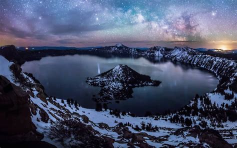 Crater Lake With Northern Lights And Milkyway Crater Lake National