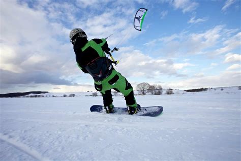 513,222 likes · 37,259 talking about this. 11 Unusual but Extremely Canadian Winter Sports - Explore Magazine