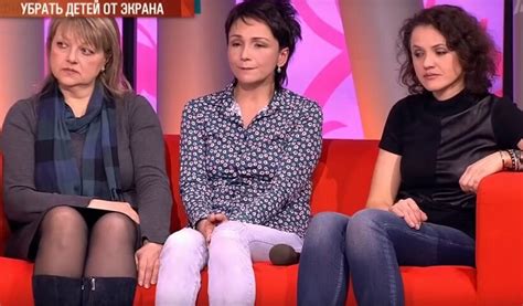 Они считают, что юлия барановская и александр гордон переходят все рамки, унижая участников передачи. Мужское / Женское 03.03.2017 - «Синий кит»! Часть 2 (Часть 2)