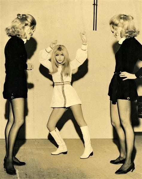 Go Go Dancers 1960s Vintage Fashion 1960s 60s And 70s Fashion