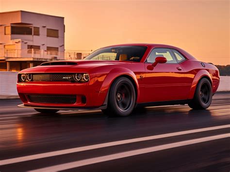 Is The Dodge Challenger The Last True American Muscle Car Carbuzz