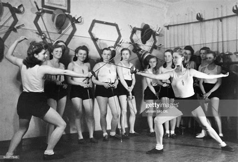 Foil Fencing Training Of Members Of The League Of German Girls Photo