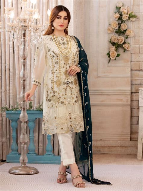 7 Of The Best Trending Pakistani Salwar Kameez Designs Fashion Gone Rogue